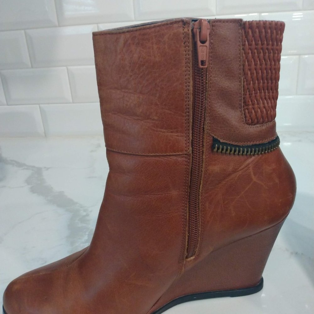Andrea Brown Heel Wedge Size 8 - Picture 5 of 7